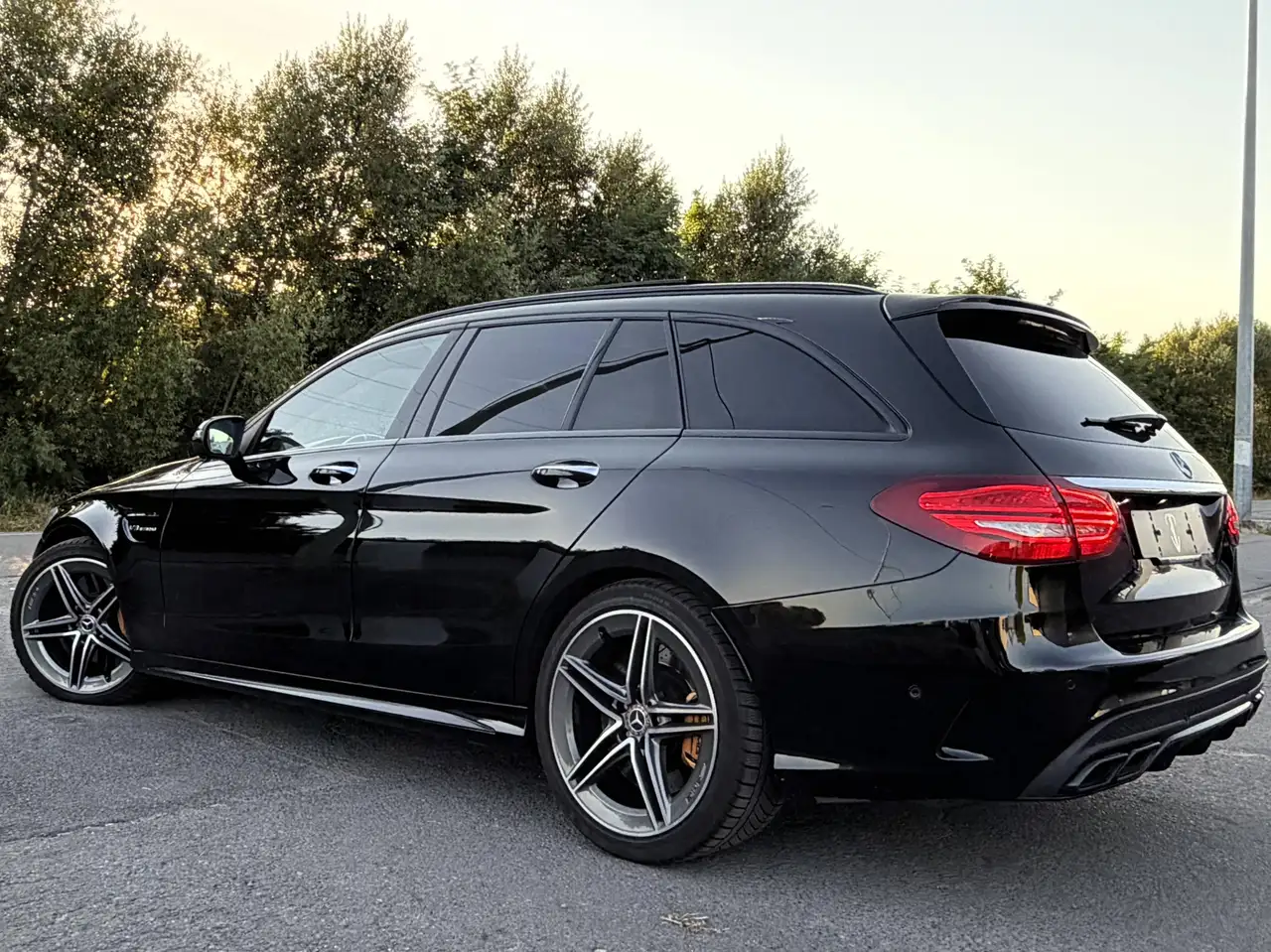 Mercedes-Benz C 63 AMG - 5