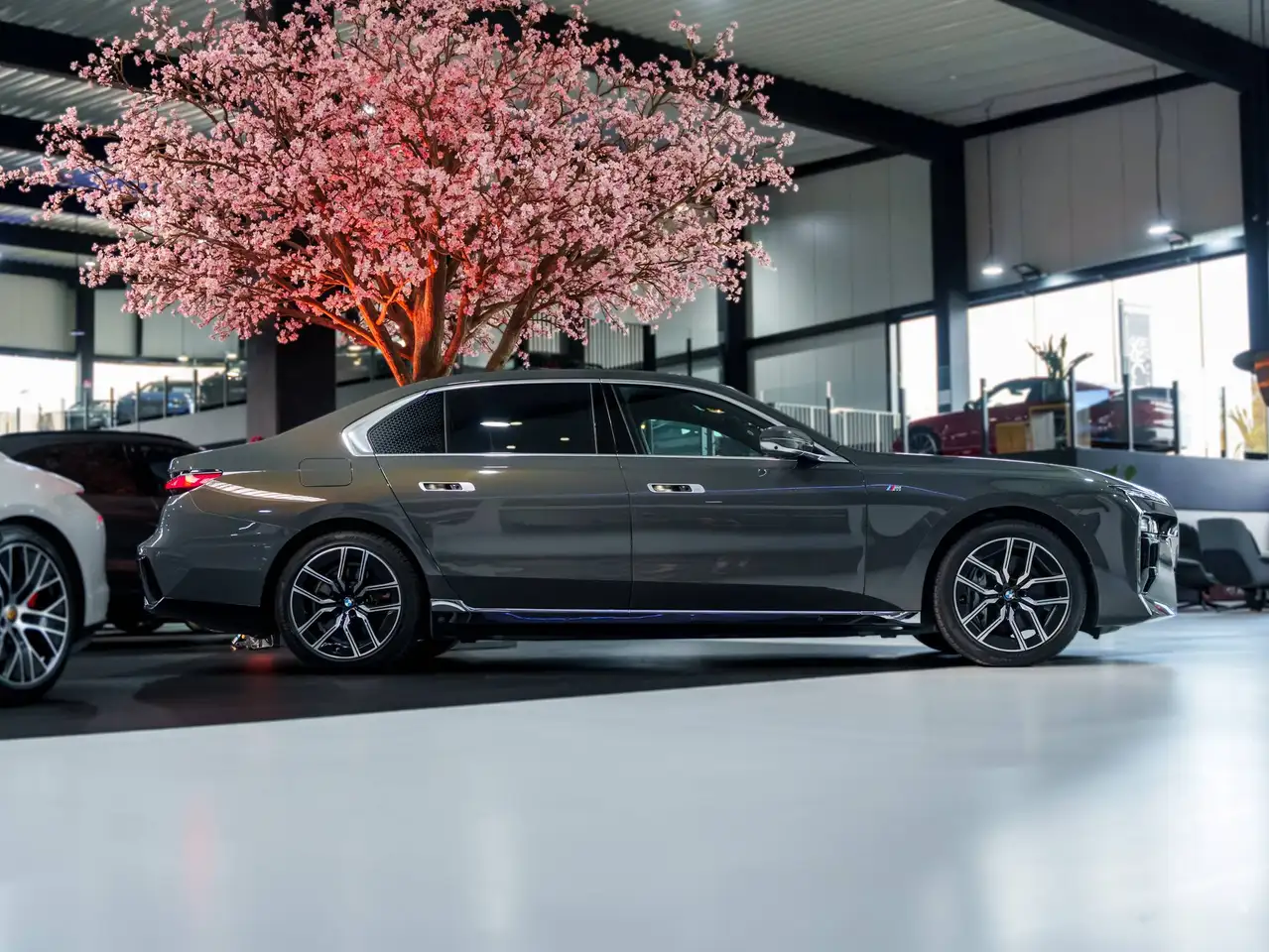 BMW i7 - 6