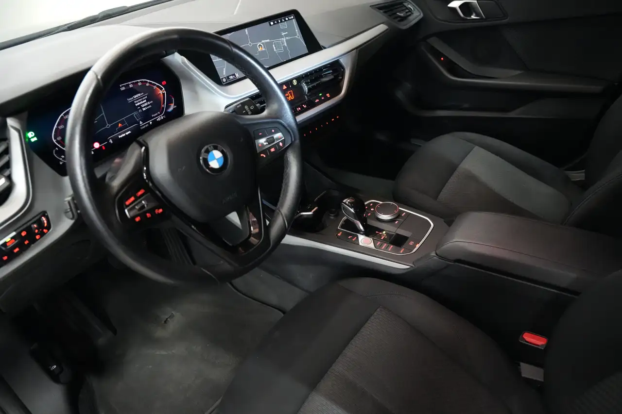 BMW 118 - 8