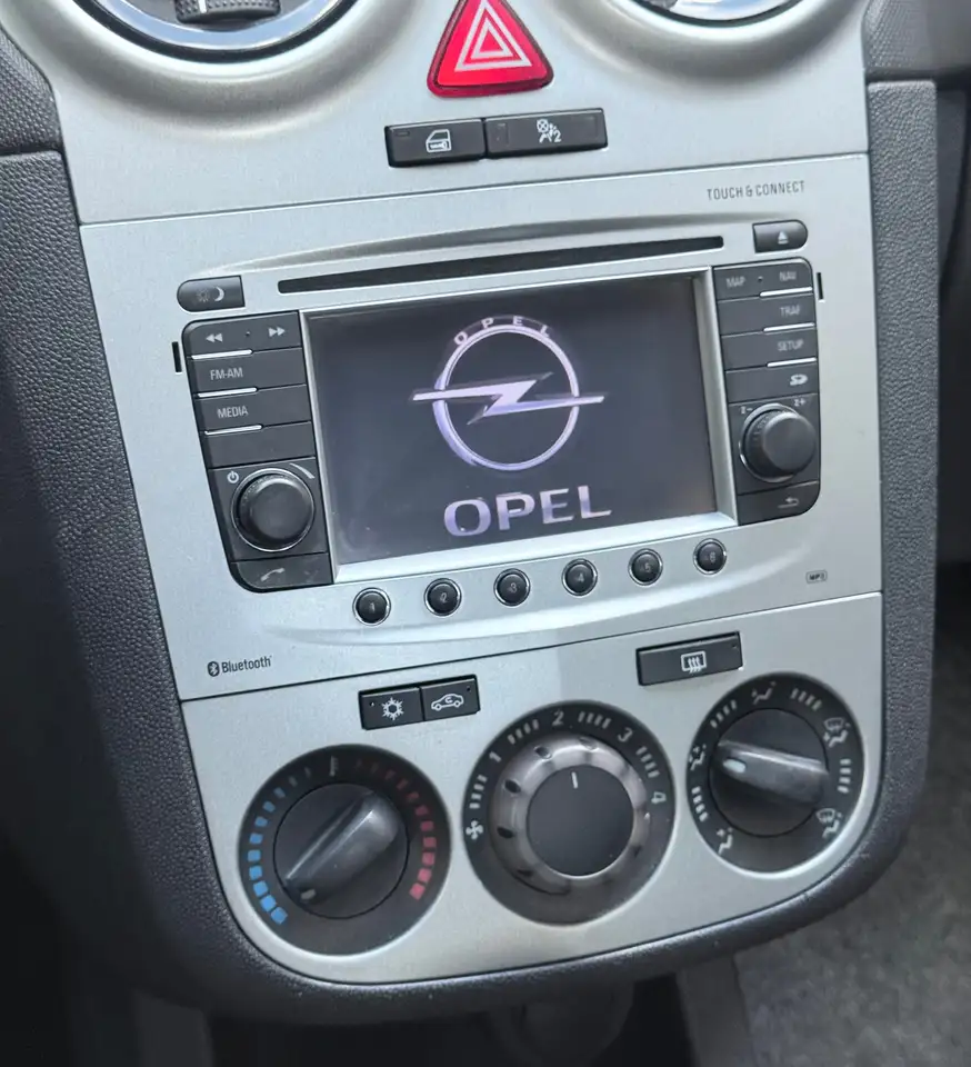 Opel Corsa - 12