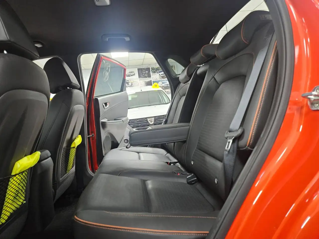 Hyundai KONA - 26