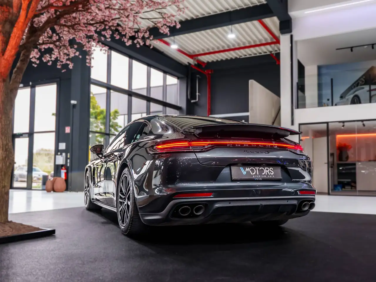 Porsche Panamera - 3
