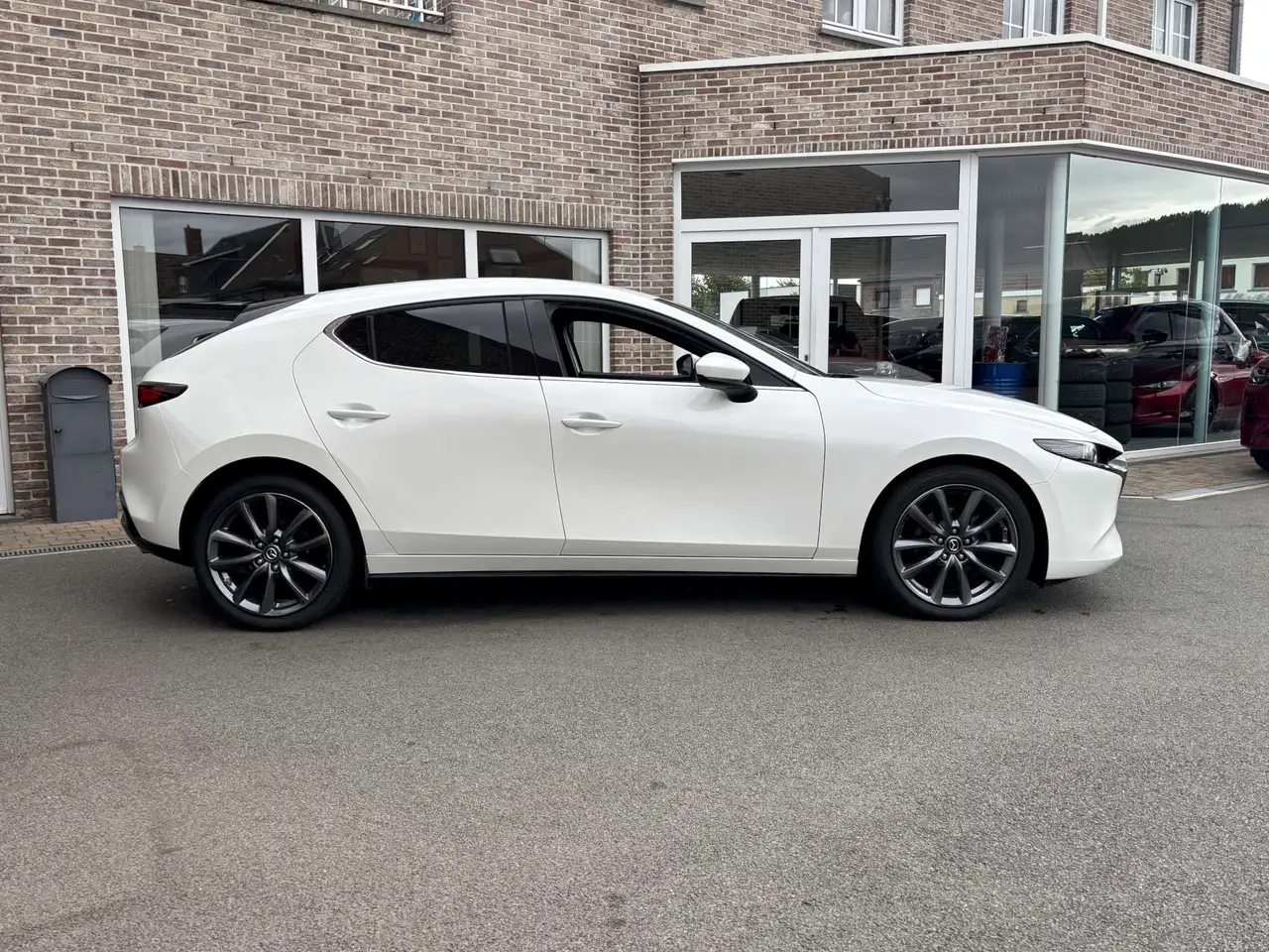 Mazda 3 - 6