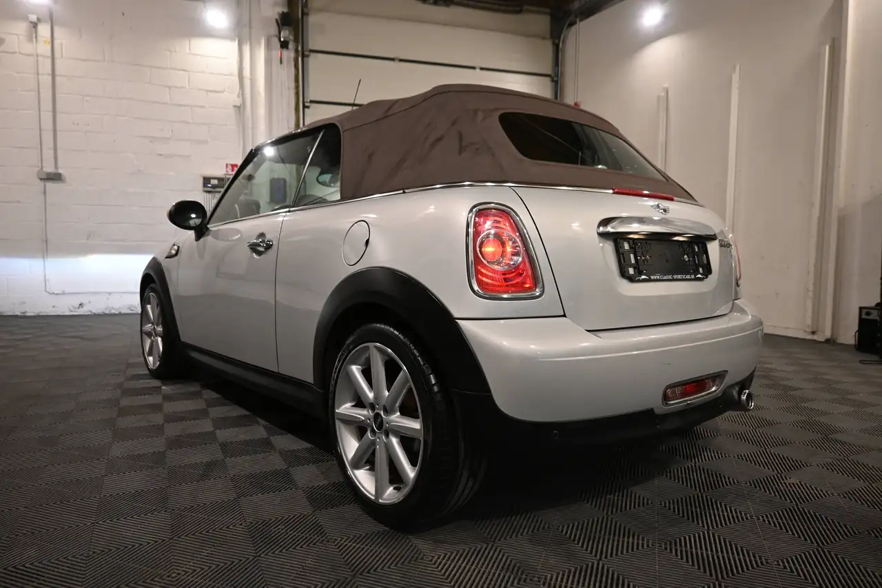 MINI Cooper D Cabrio - 10