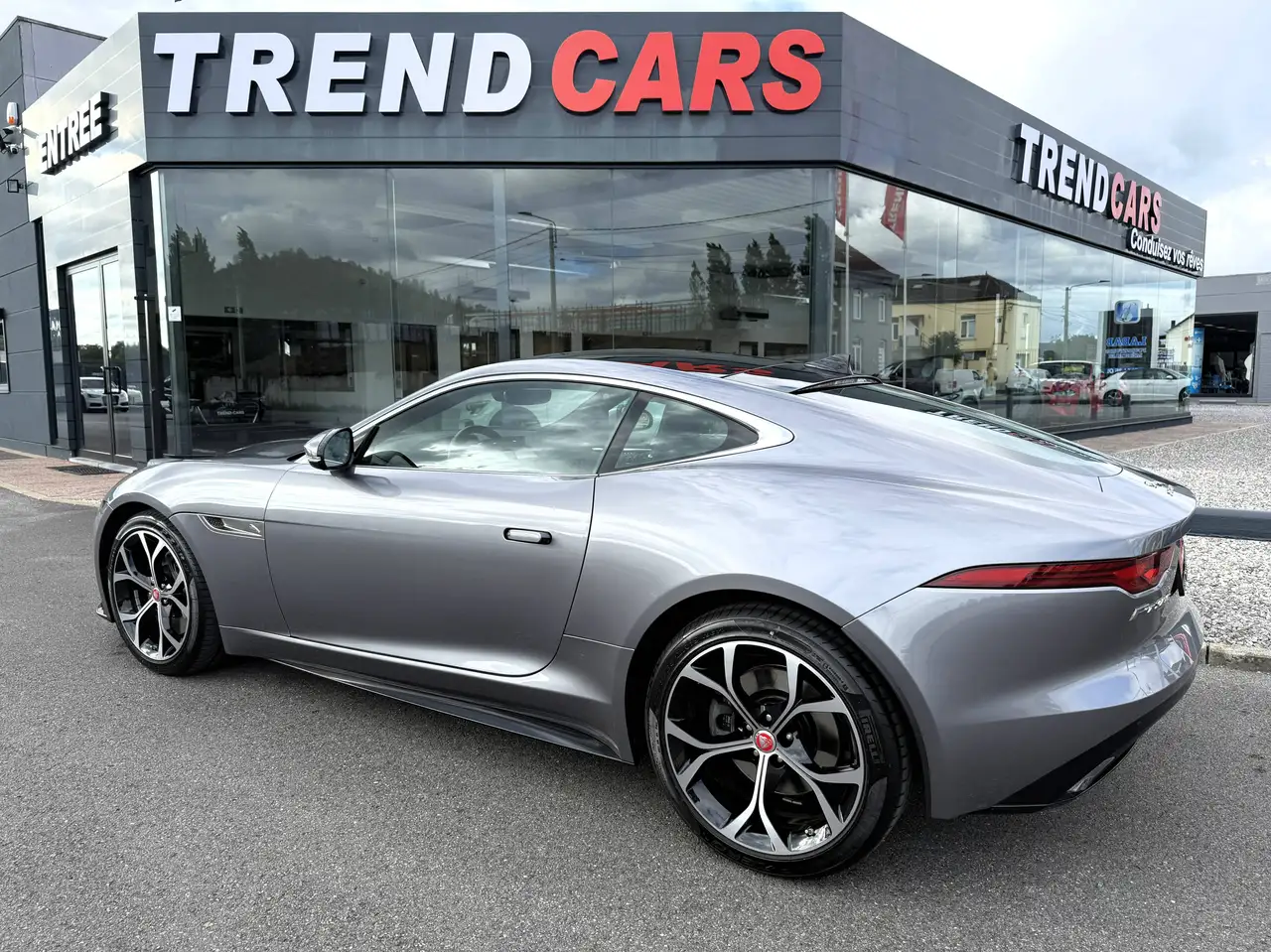 Jaguar F-Type - 4