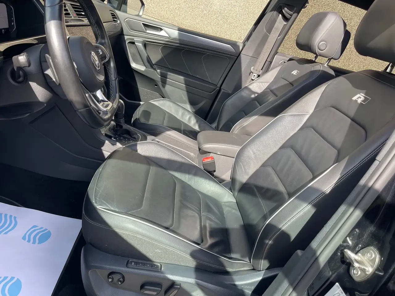 Volkswagen Tiguan - 10