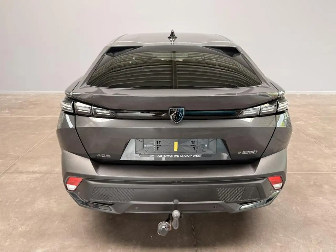 Peugeot 408 - 8