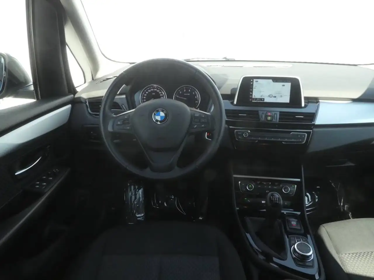BMW 216 - 7