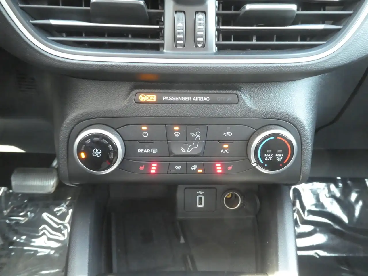 Ford Focus - 11