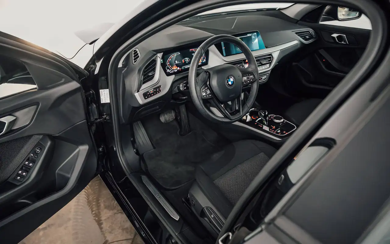 BMW 118 - 12