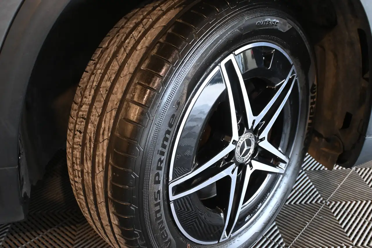 Mercedes-Benz EQA 250 - 9