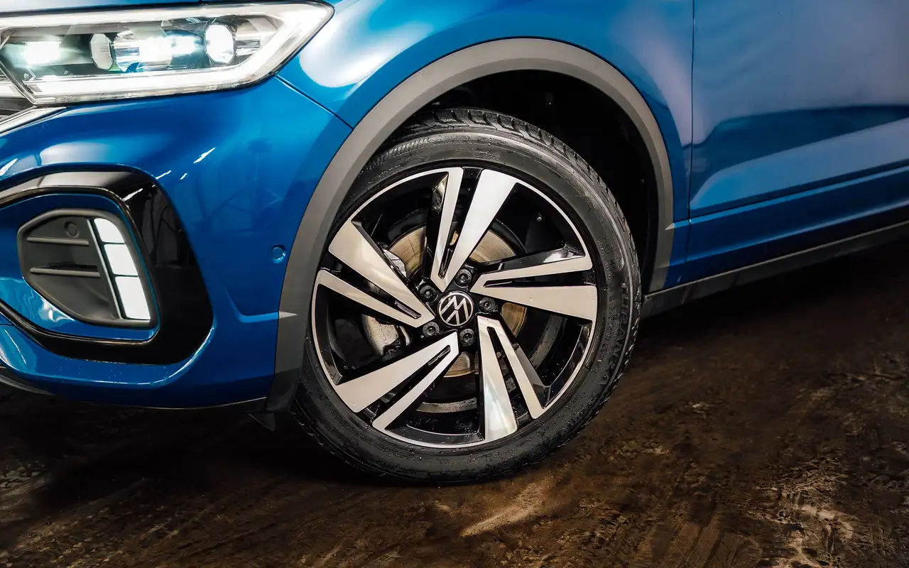 Volkswagen T-Roc - 11