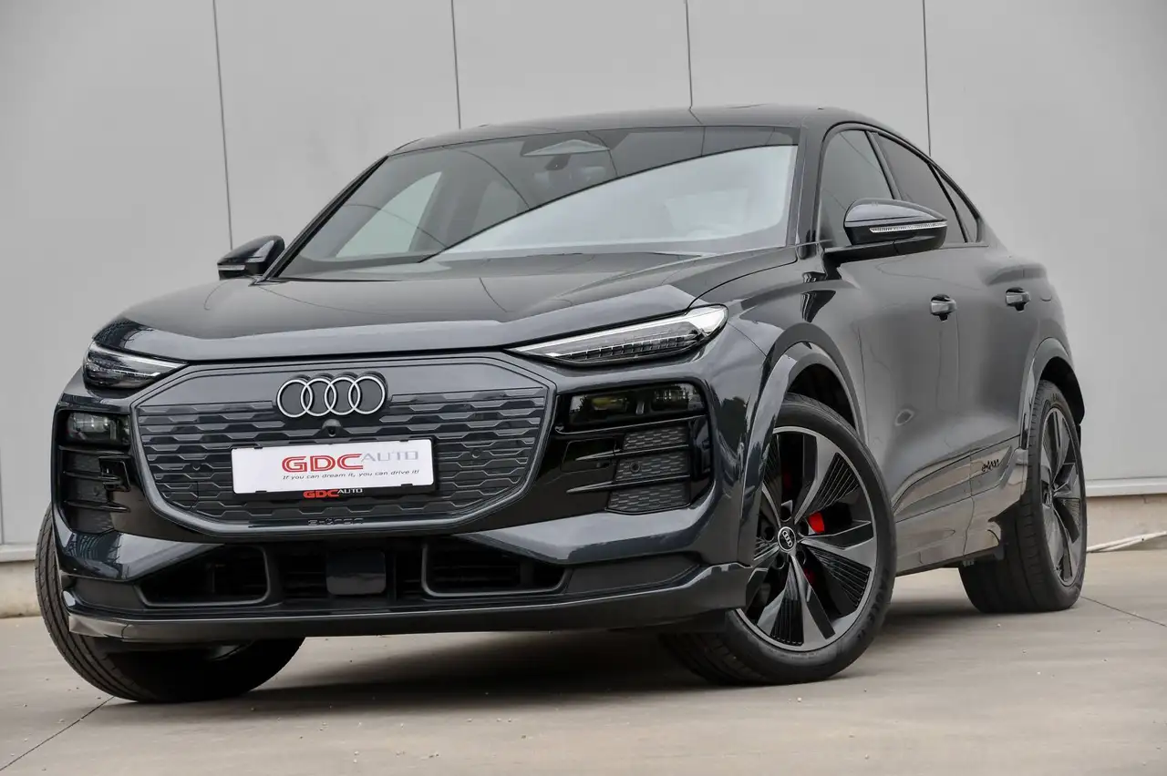 Audi Q6 e-tron - 2