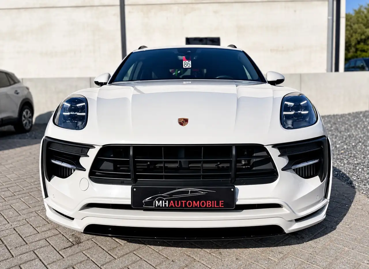 Porsche Macan - 3