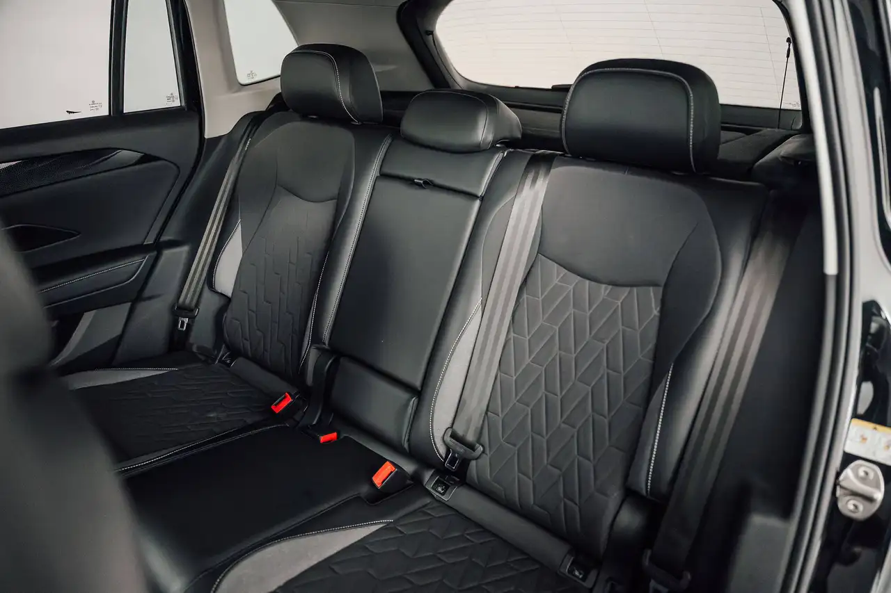 Volkswagen Tiguan - 8