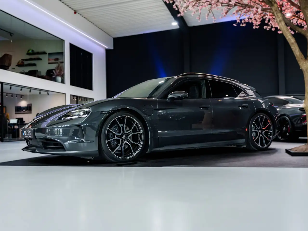 Porsche Taycan - 3