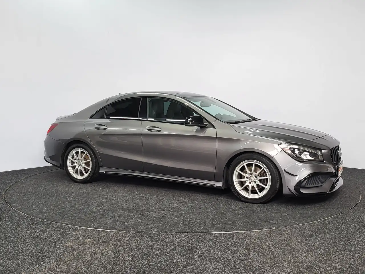 Mercedes-Benz CLA 200 - 8