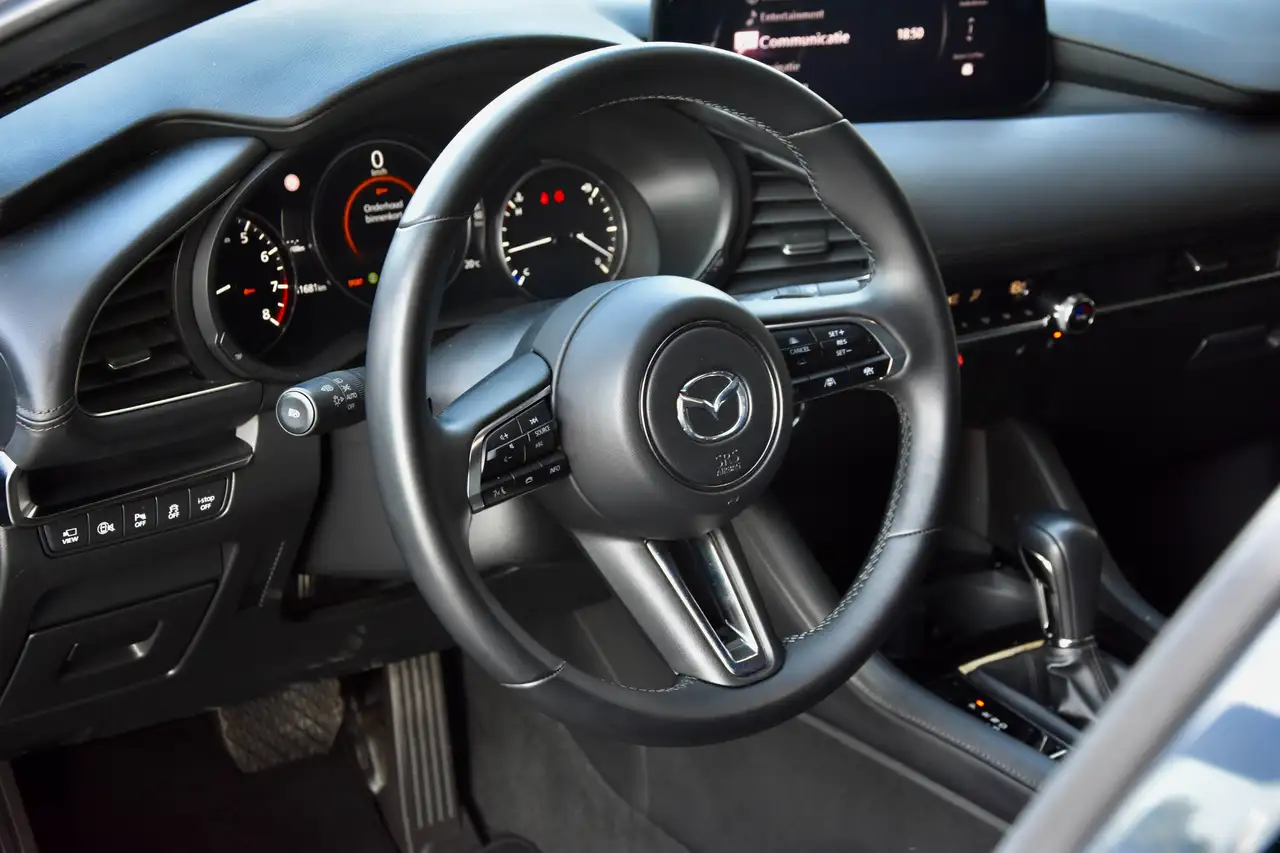 Mazda 3 - 11