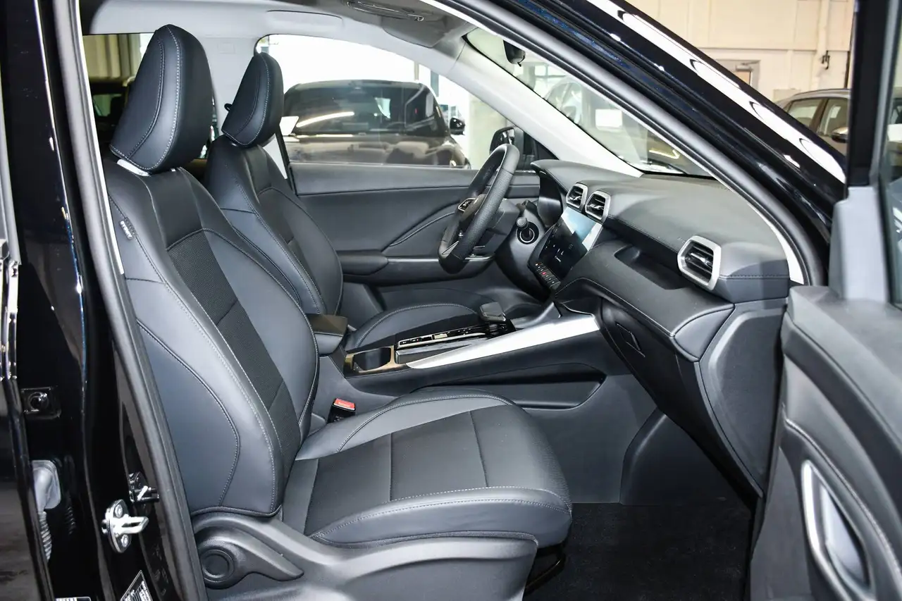 MG ZS - 7