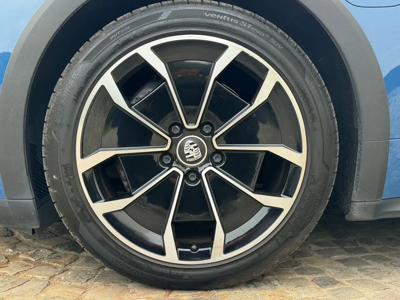 Porsche Taycan - 7