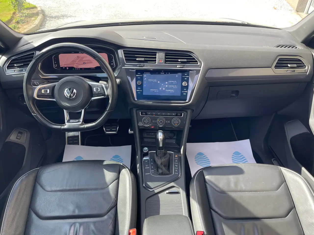 Volkswagen Tiguan - 11