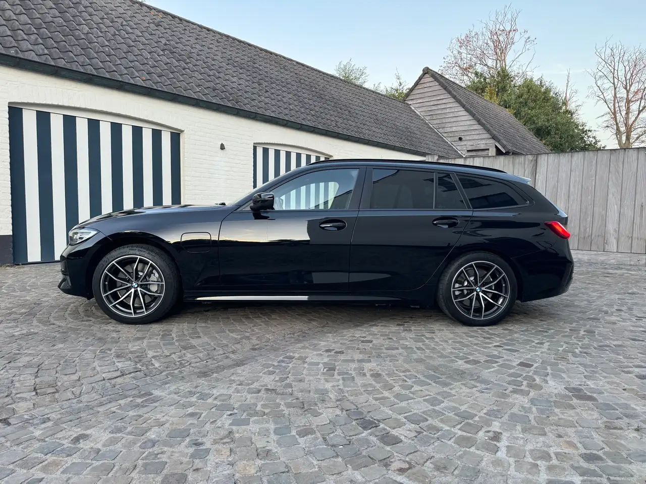 BMW 330 - 3