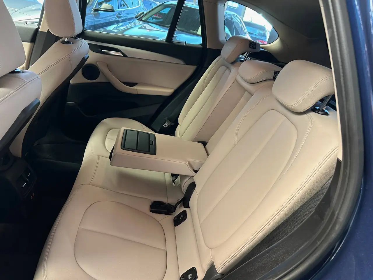 BMW X1 - 8