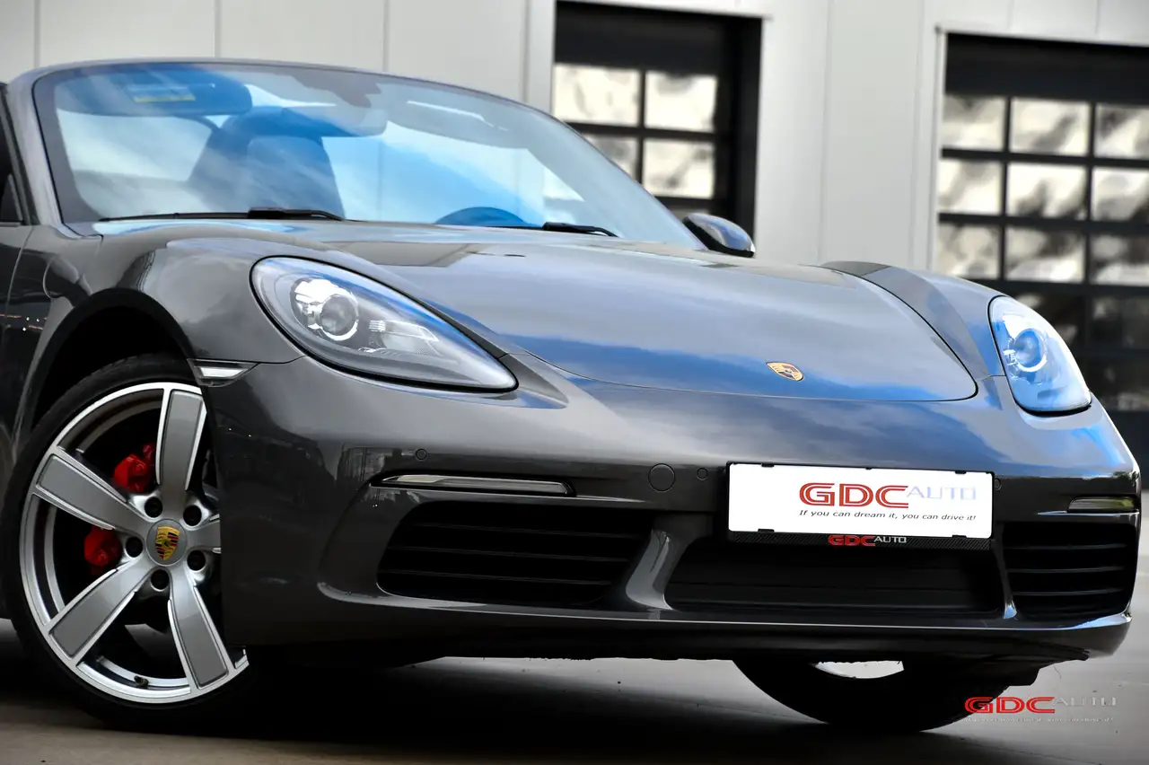 Porsche Boxster - 10