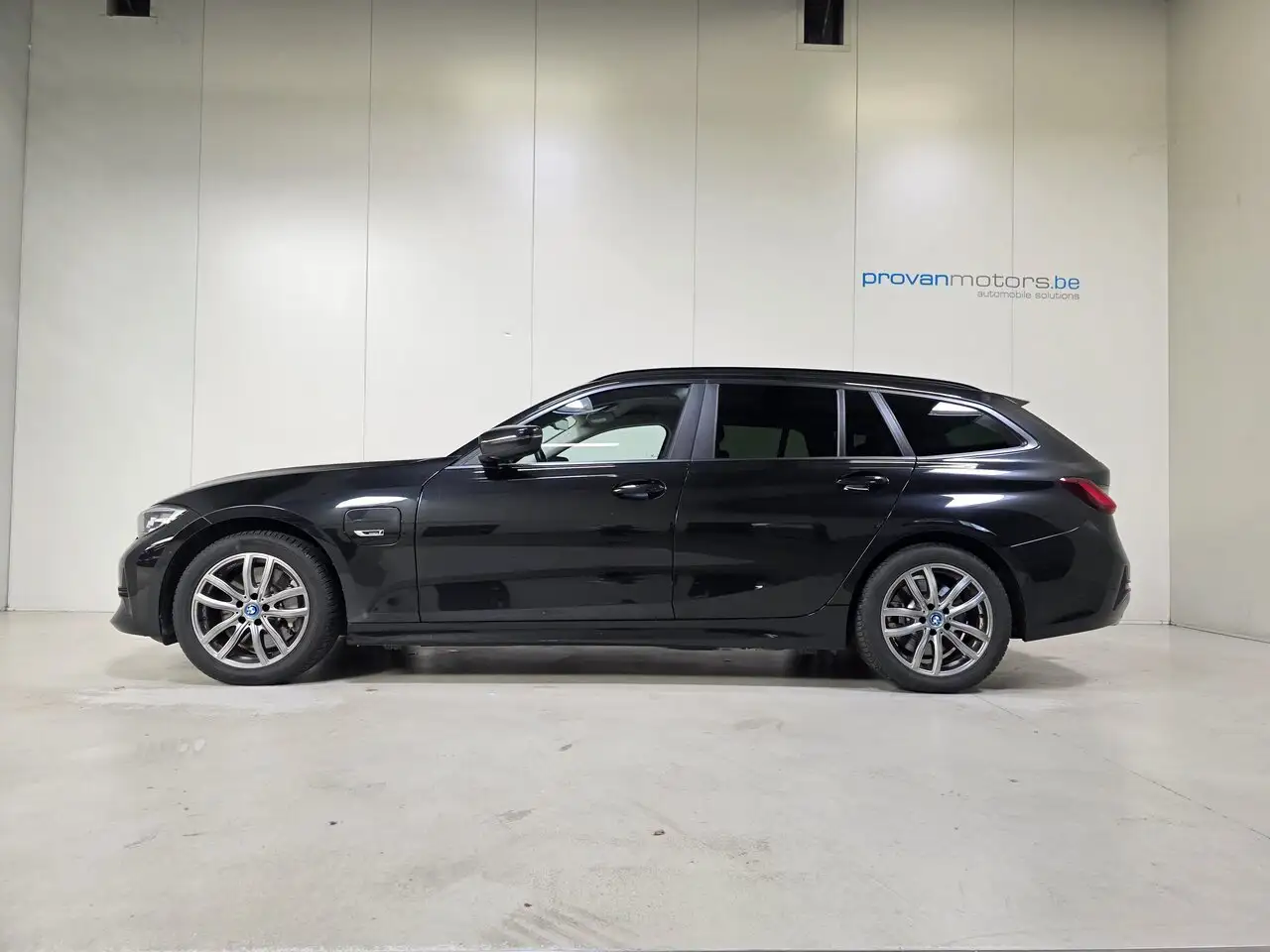 BMW 330 - 8