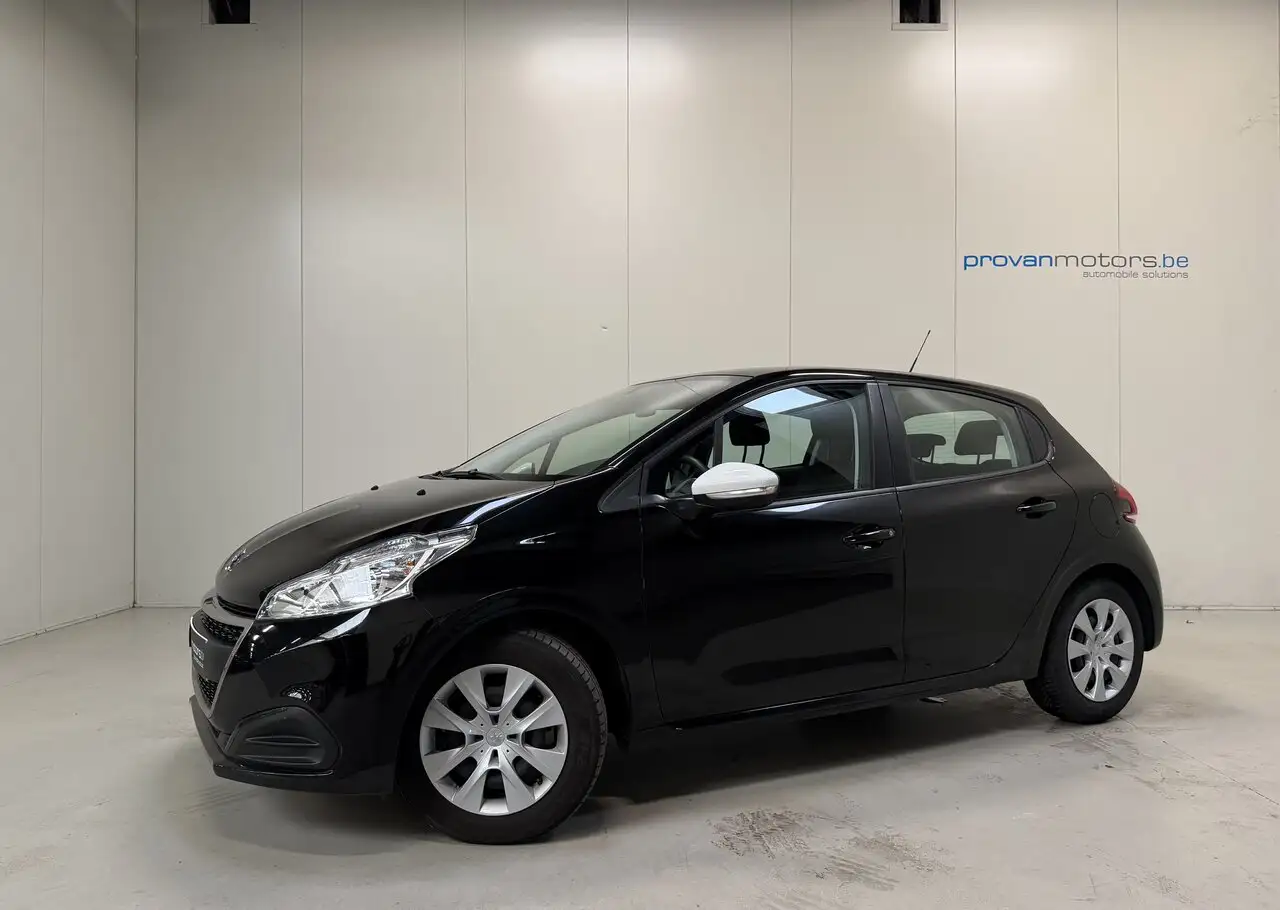 Peugeot 208 - 4