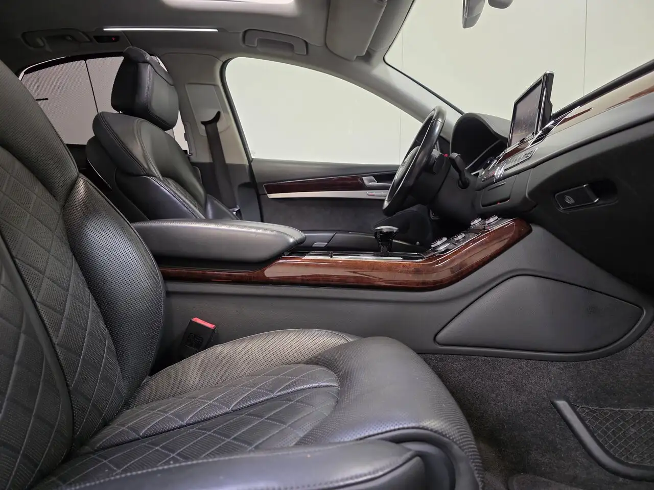 Audi A8 - 2