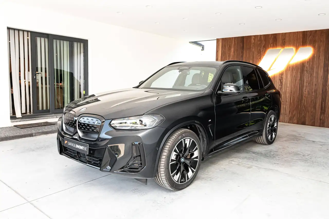 BMW iX3 - 7