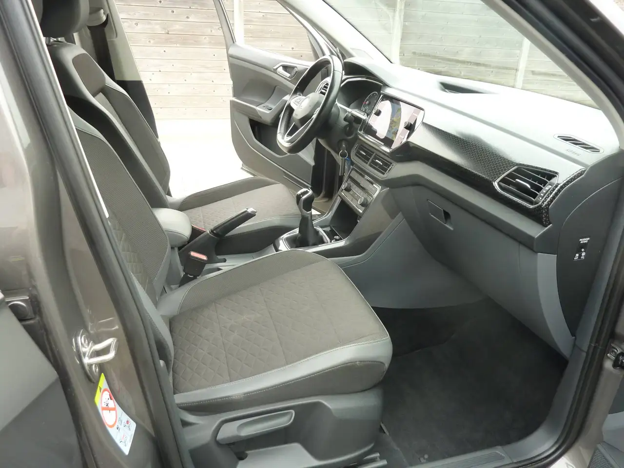 Volkswagen T-Cross - 8