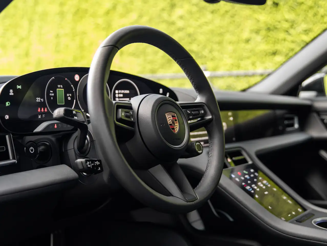 Porsche Taycan - 7