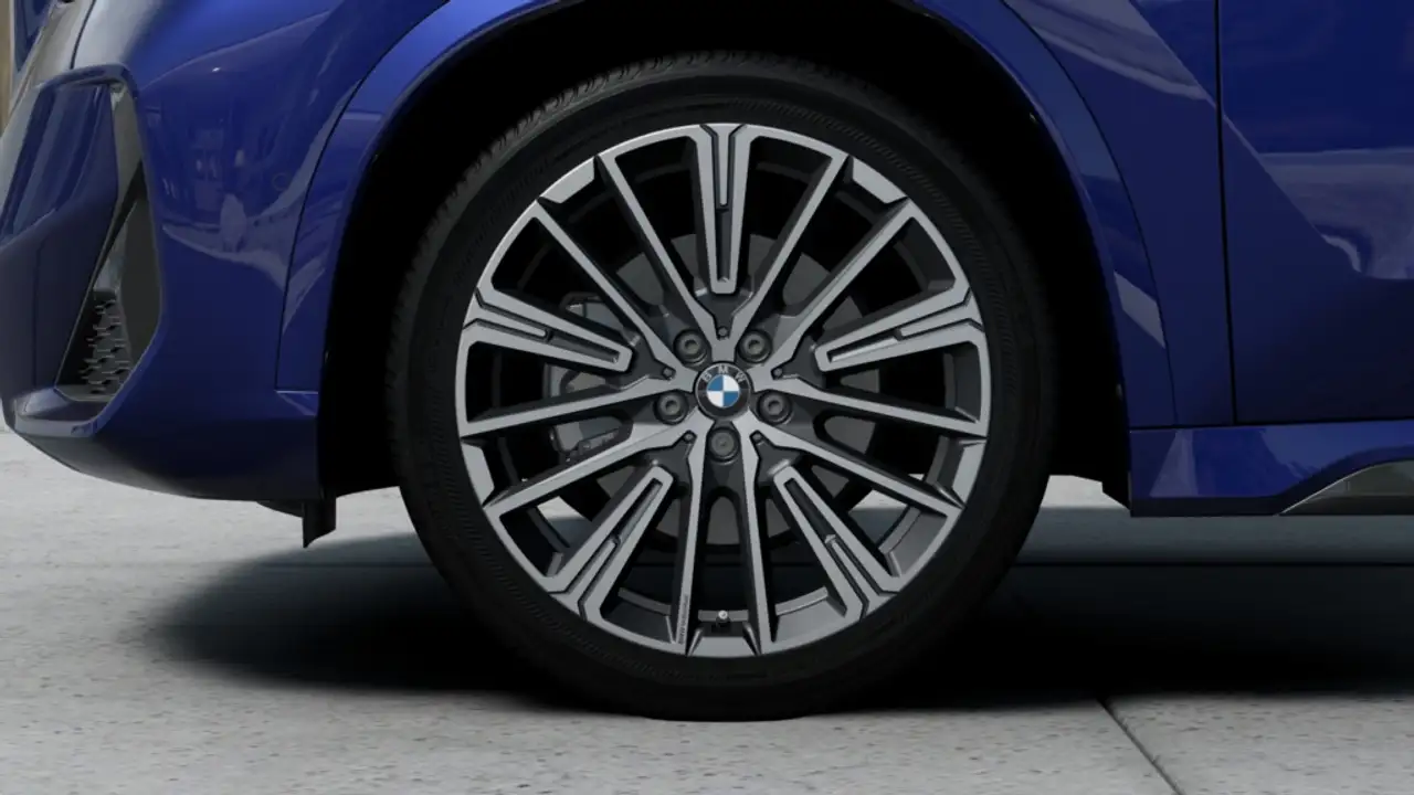 BMW iX1 - 6