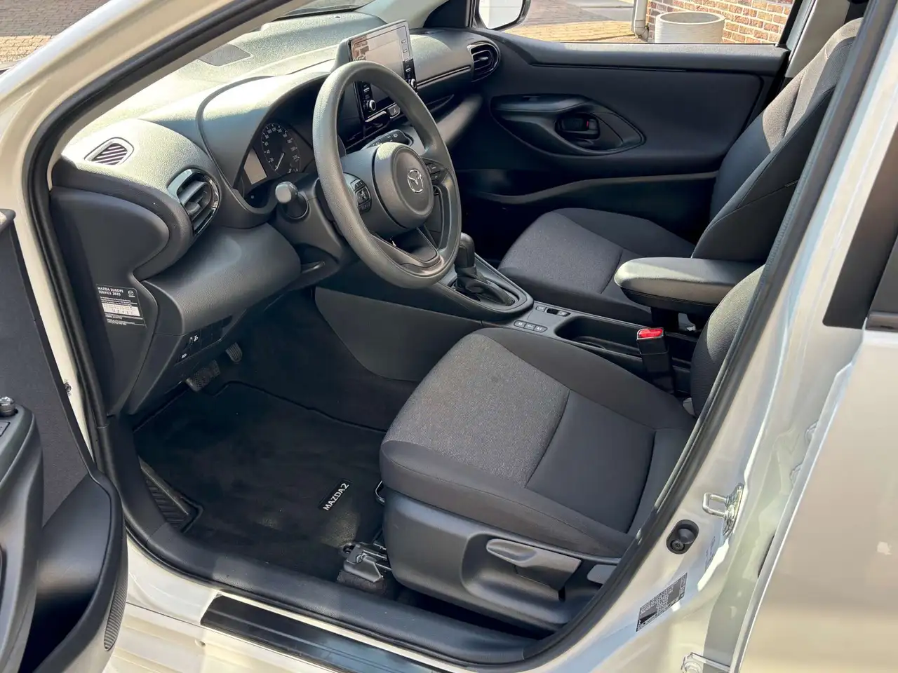 Mazda 2 - 11