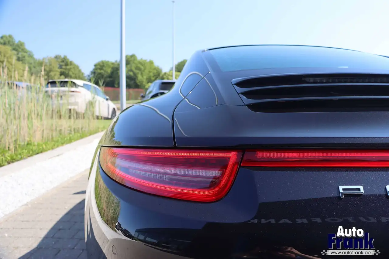 Porsche 911 - 11