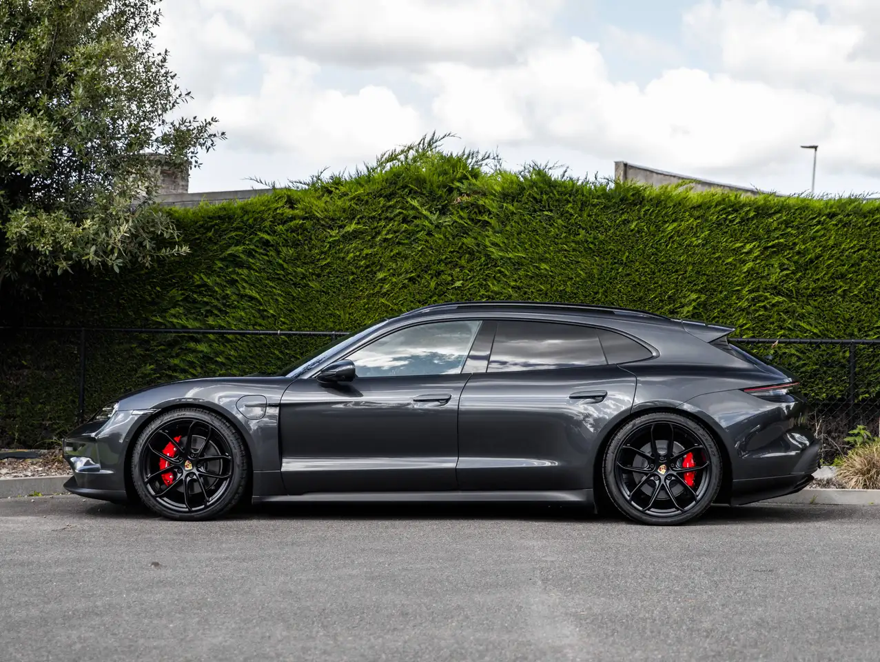 Porsche Taycan - 3