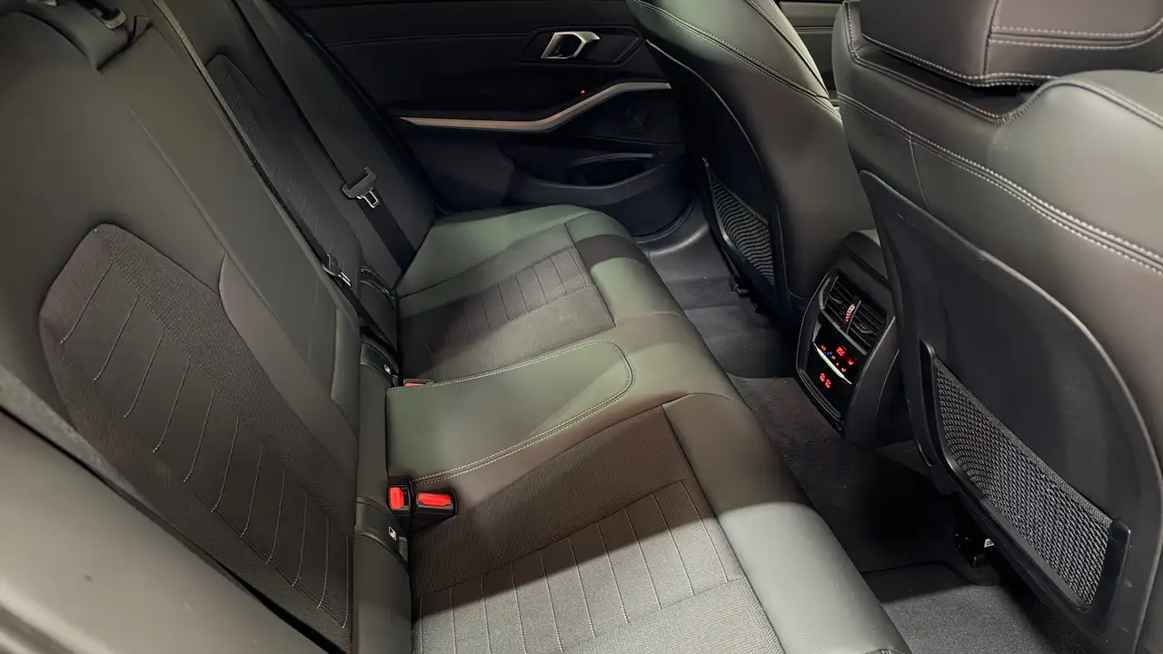 BMW 320 - 10