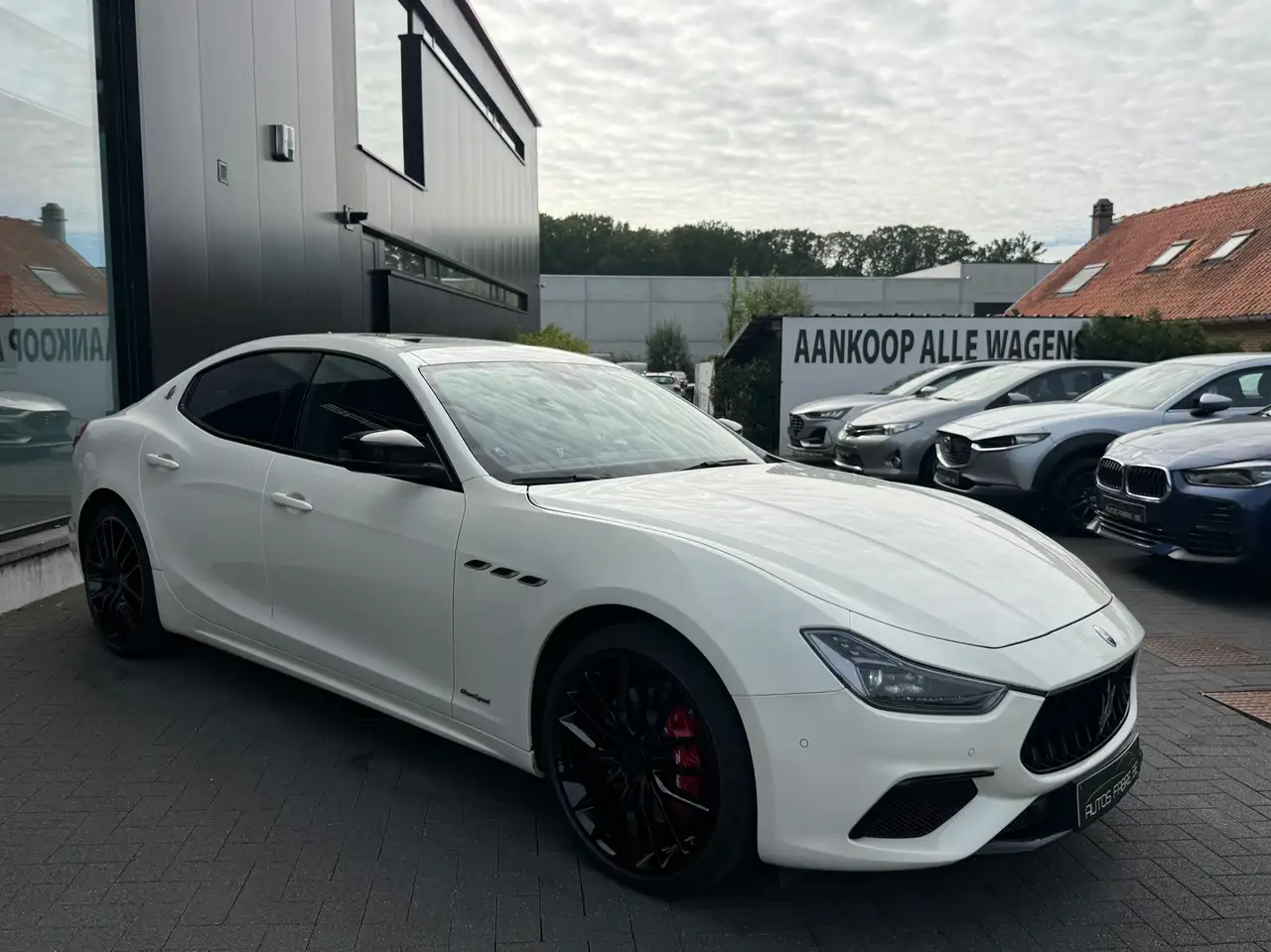 Maserati Ghibli - 4
