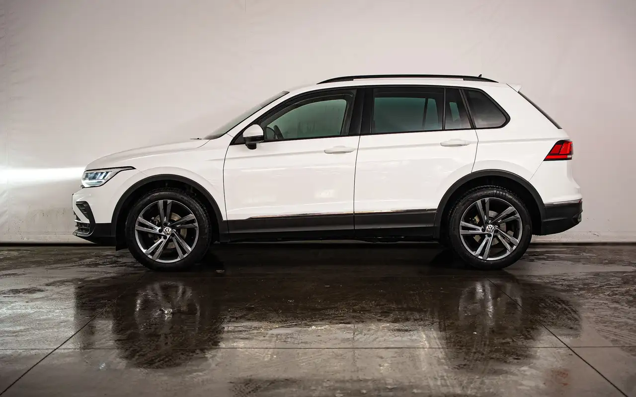 Volkswagen Tiguan - 3