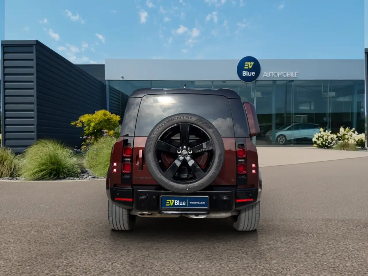 Land Rover Defender - 4