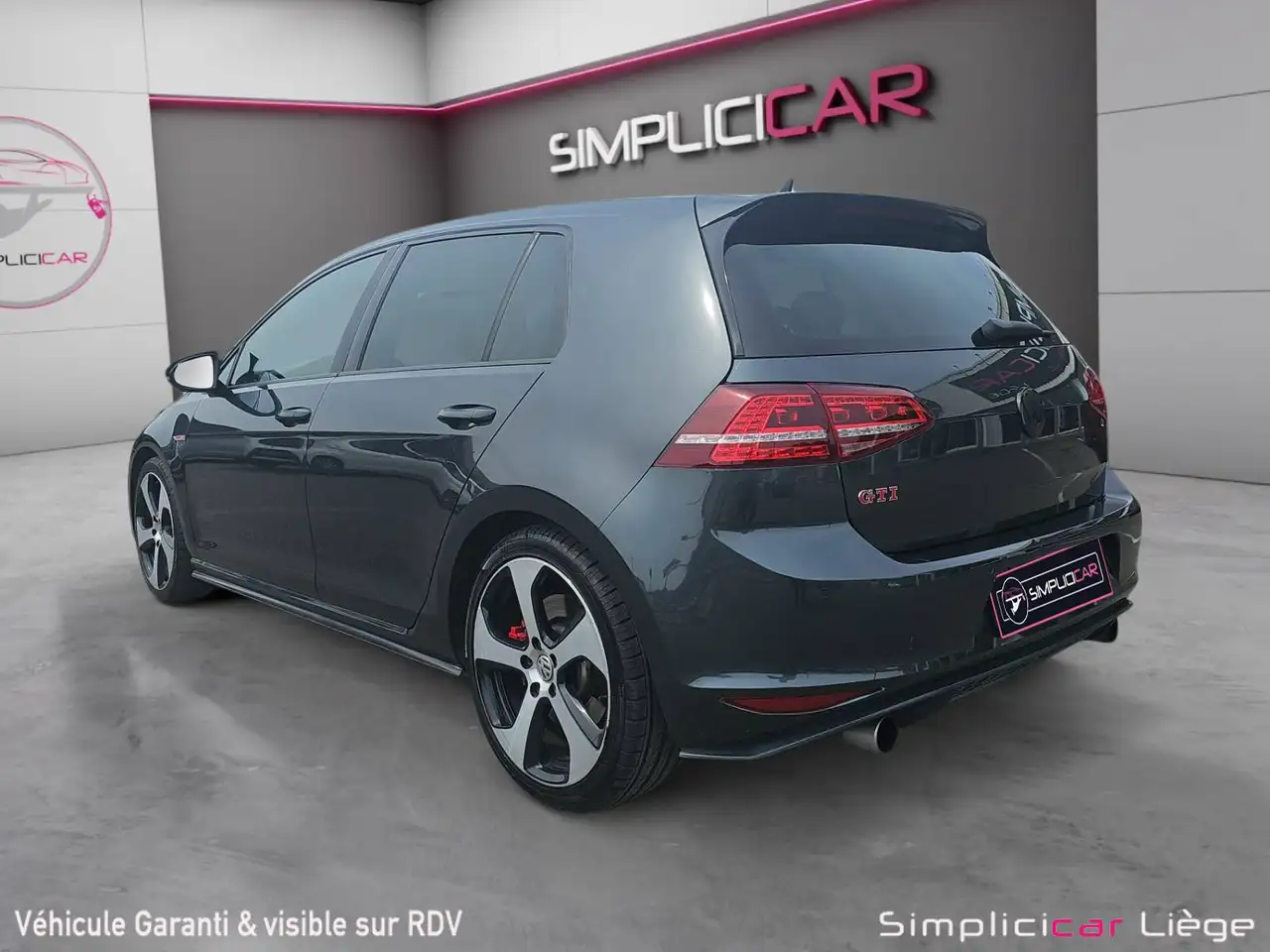 Volkswagen Golf GTI - 5