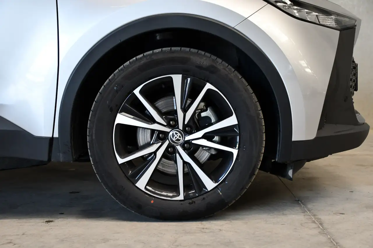Toyota C-HR - 7