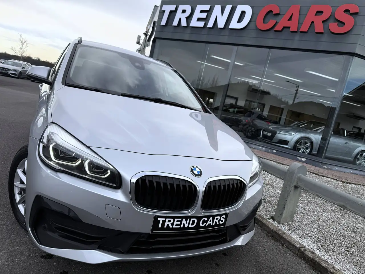 BMW 218 - 2