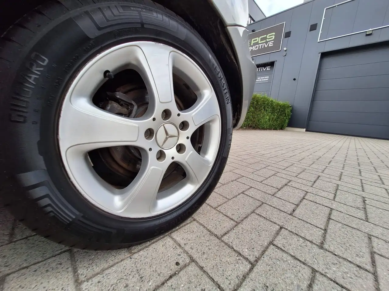 Mercedes-Benz A 180 - 6