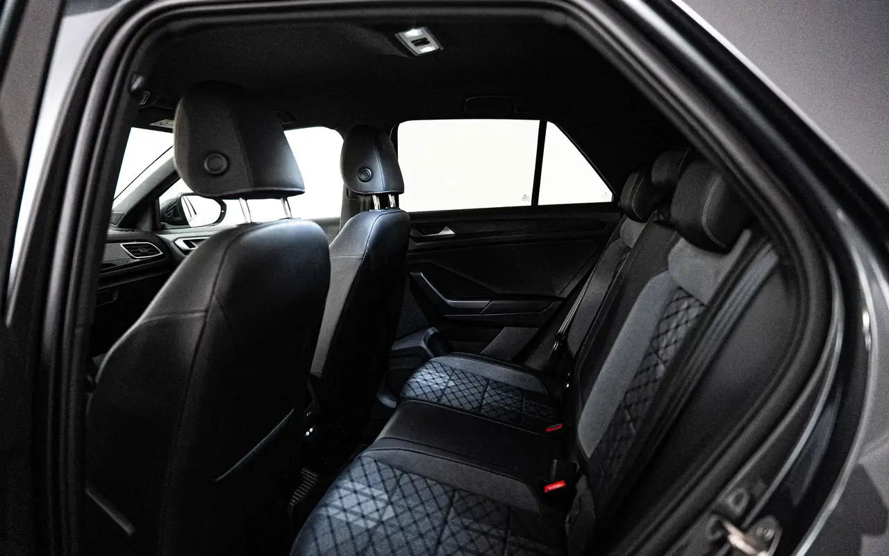 Volkswagen T-Roc - 9
