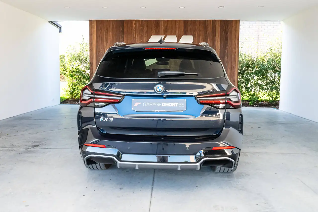 BMW iX3 - 8