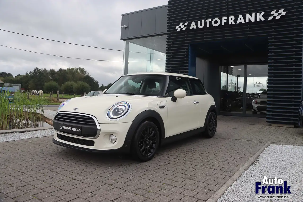 MINI One - 3