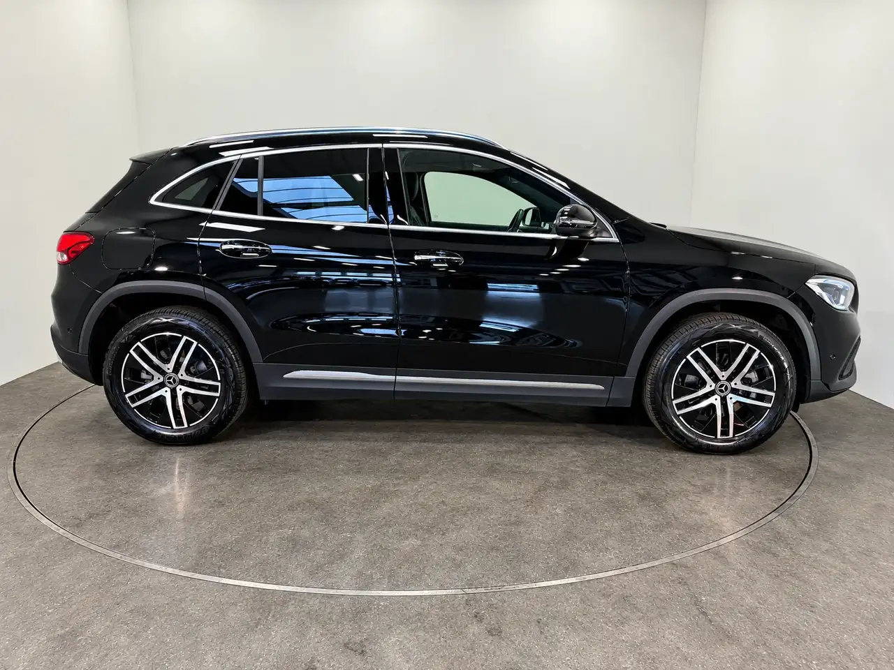 Mercedes-Benz GLA 250 - 9